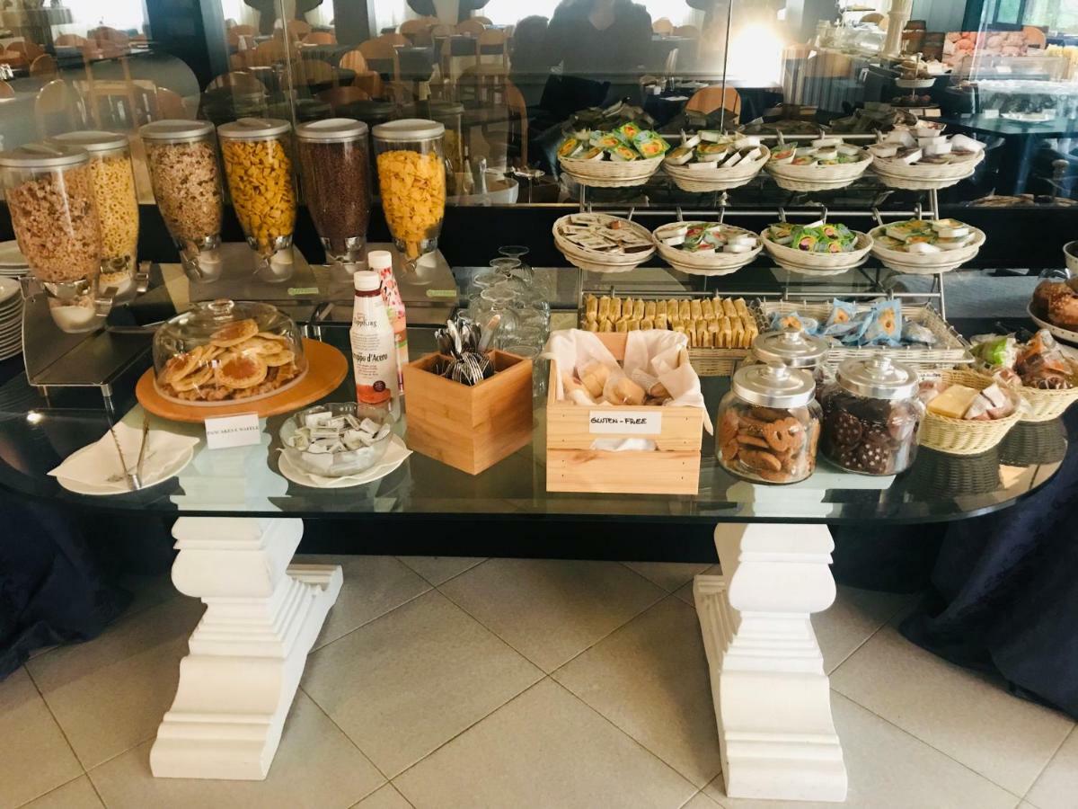 G&D Hotel Deanna Pool&Brunch Milano Marittima Exteriér fotografie